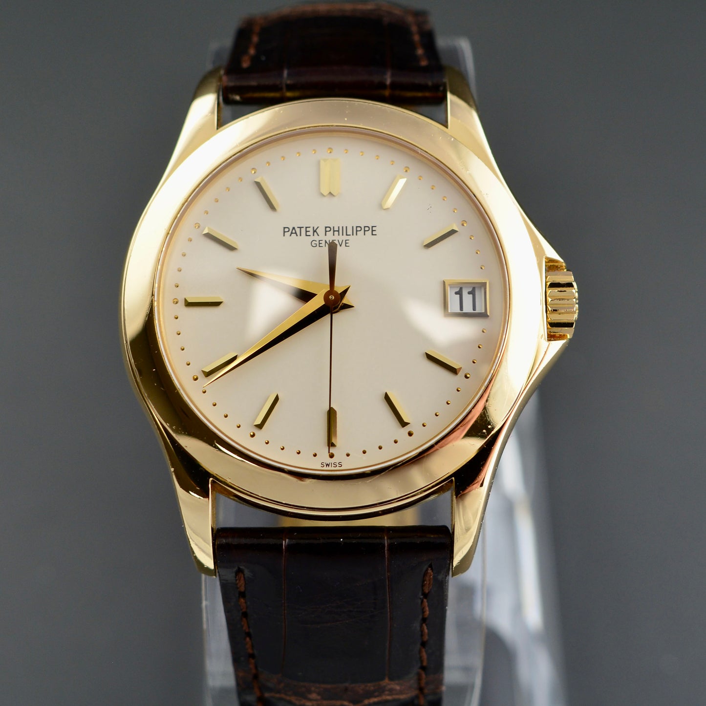 Patek Philippe Calatrava 5107J-001 18k - 37mm Watch (2001-2005)