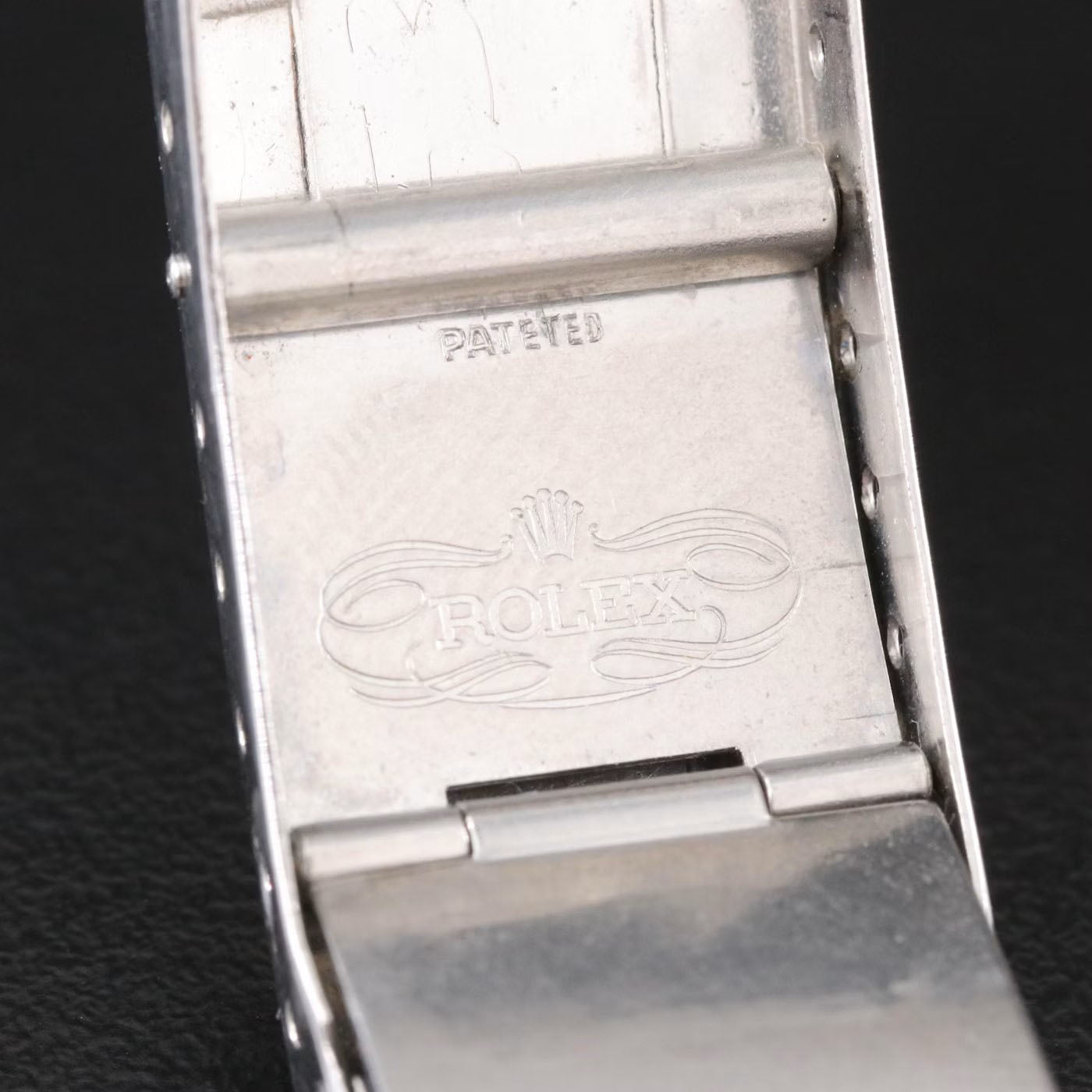Rolex Submariner "Red" 1680 Watch - Rare Factory Error "Pateted" Clasp