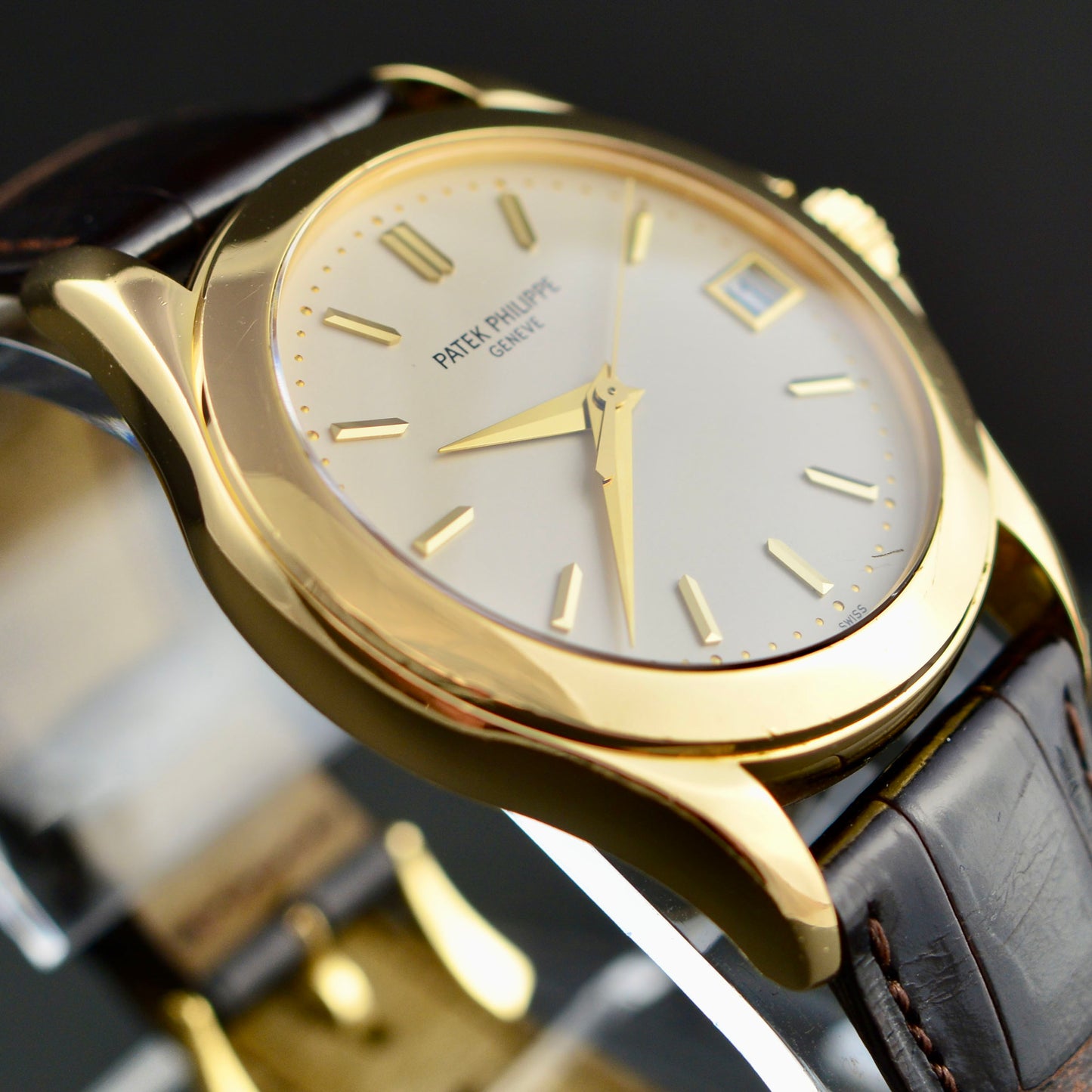 Patek Philippe Calatrava 5107J-001 18k - 37mm Watch (2001-2005)