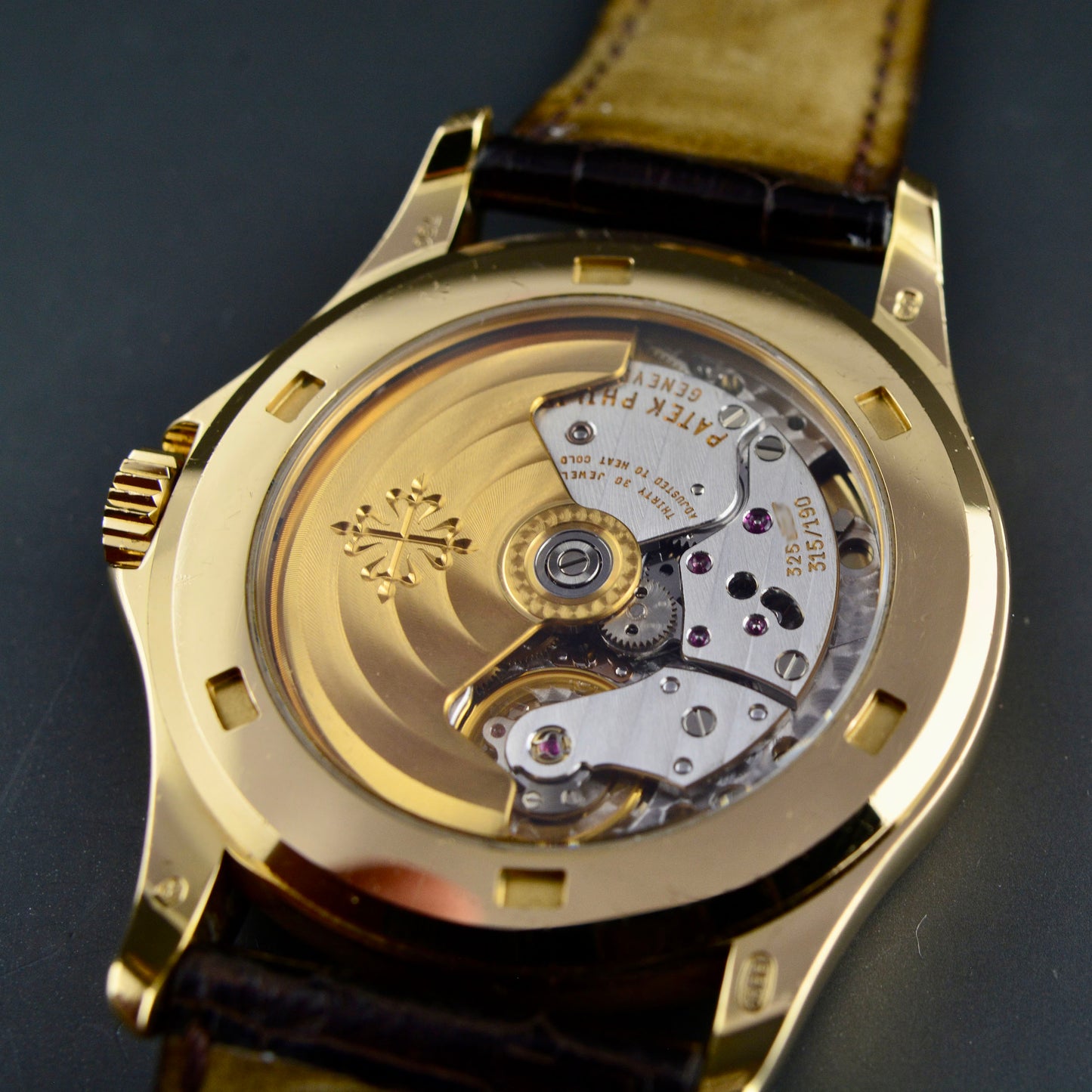 Patek Philippe Calatrava 5107J-001 18k - 37mm Watch (2001-2005)