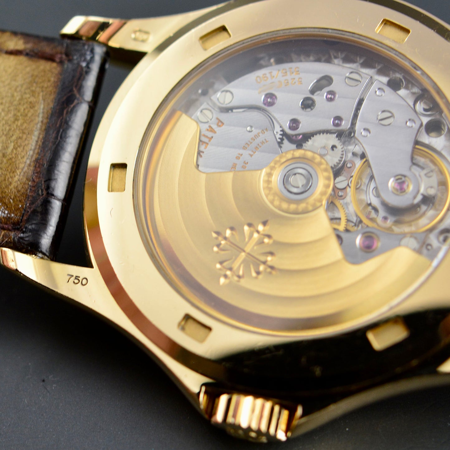 Patek Philippe Calatrava 5107J-001 18k - 37mm Watch (2001-2005)