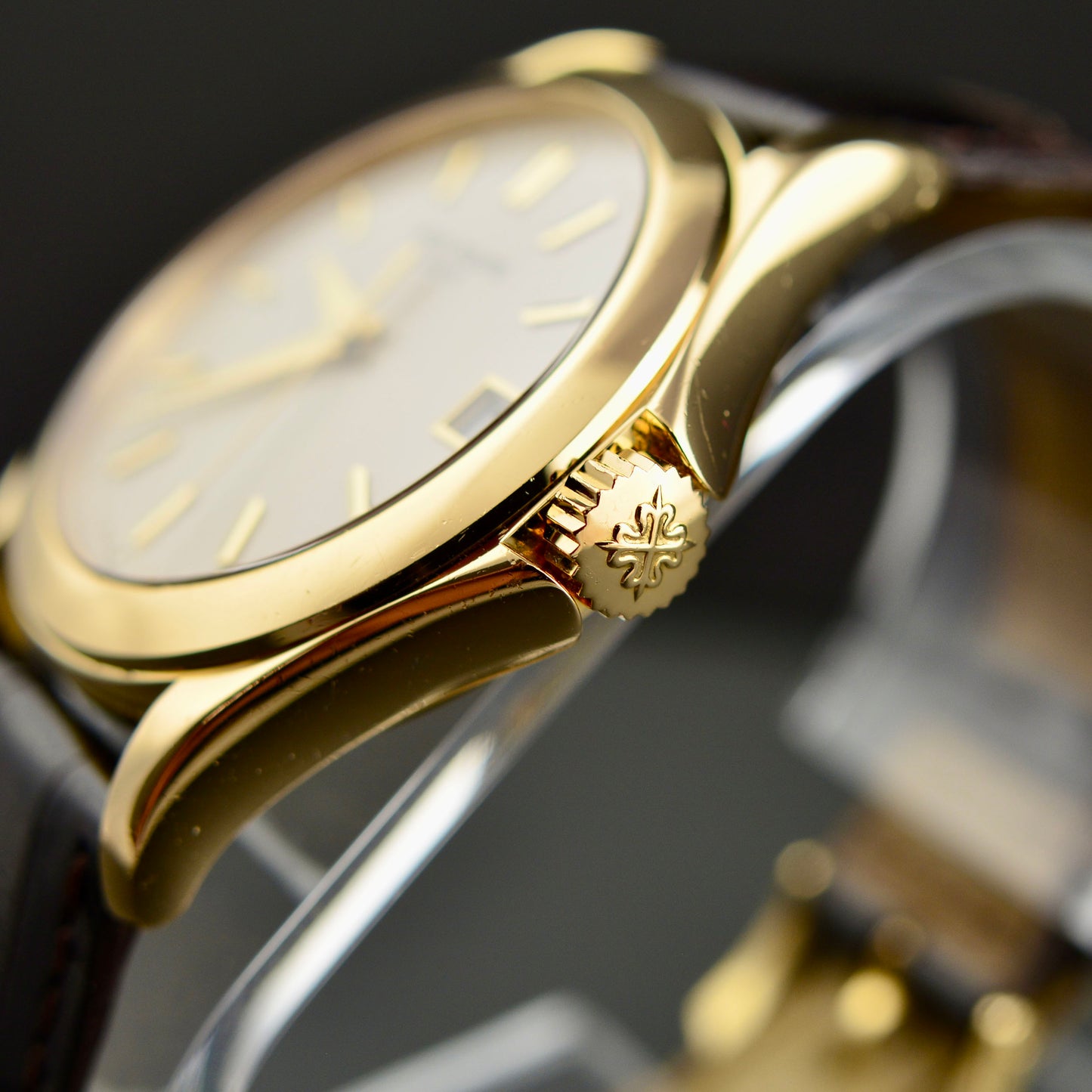 Patek Philippe Calatrava 5107J-001 18k - 37mm Watch (2001-2005)