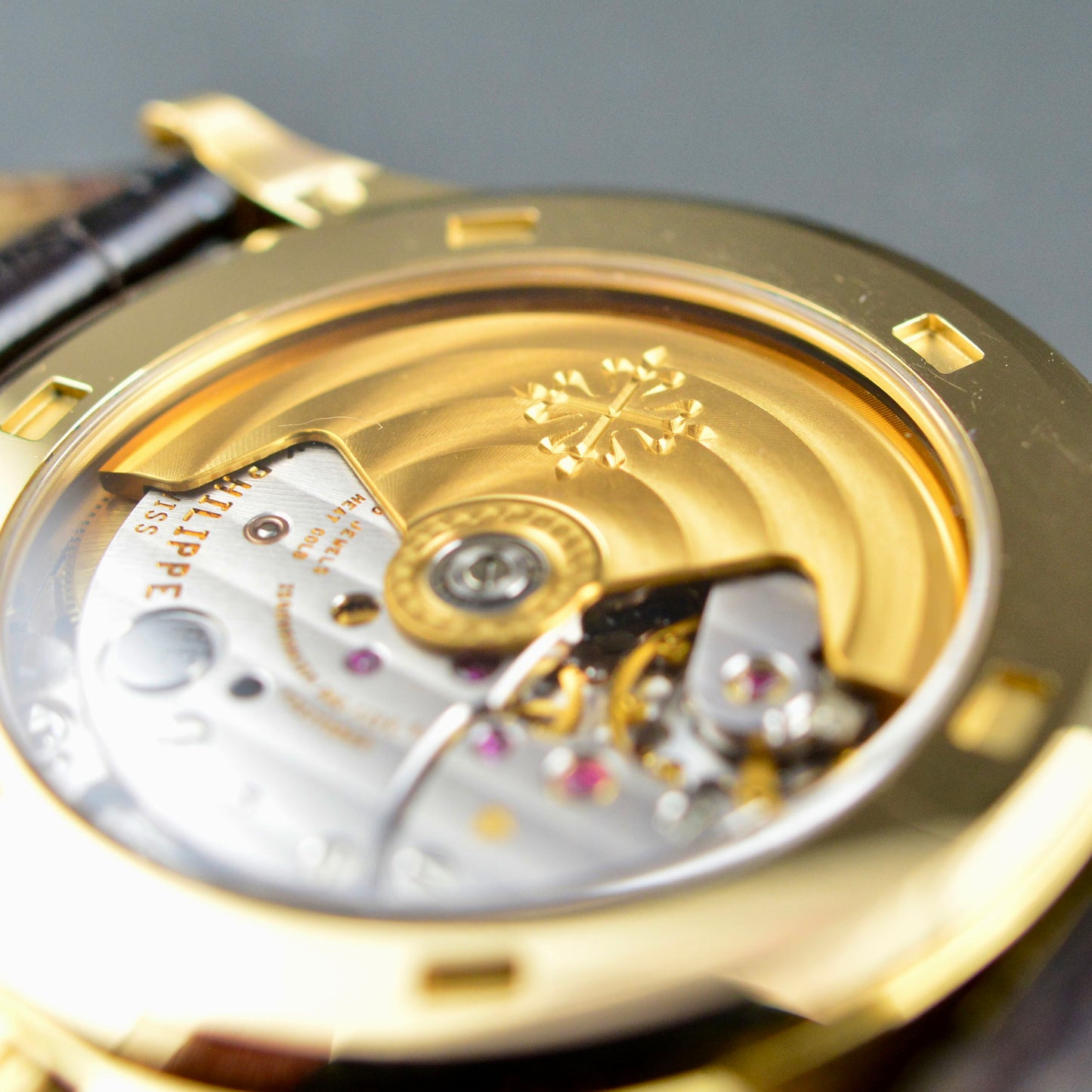 Patek Philippe Calatrava 5107J-001 18k - 37mm Watch (2001-2005)