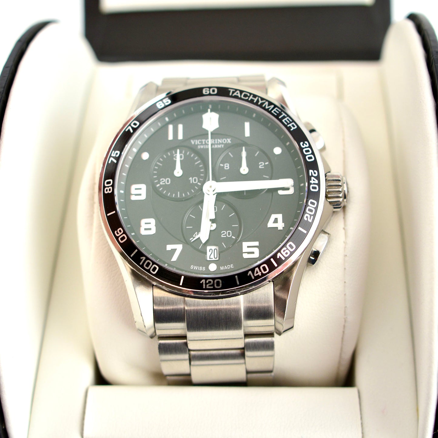 Victorinox Swiss Army Chrono Classic – Model 241650